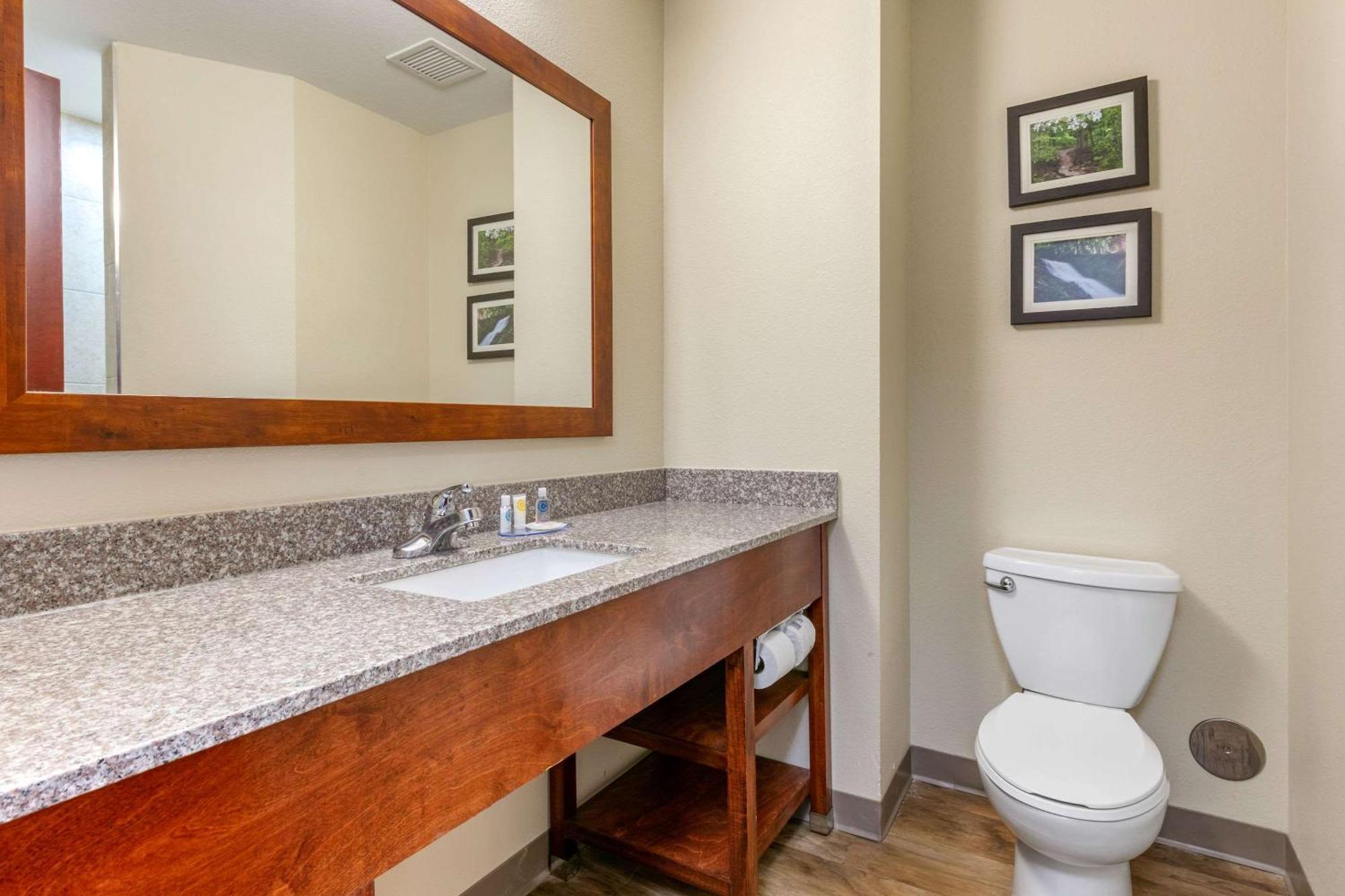 Comfort Inn & Suites Van Buren - Fort Smith Dış mekan fotoğraf
